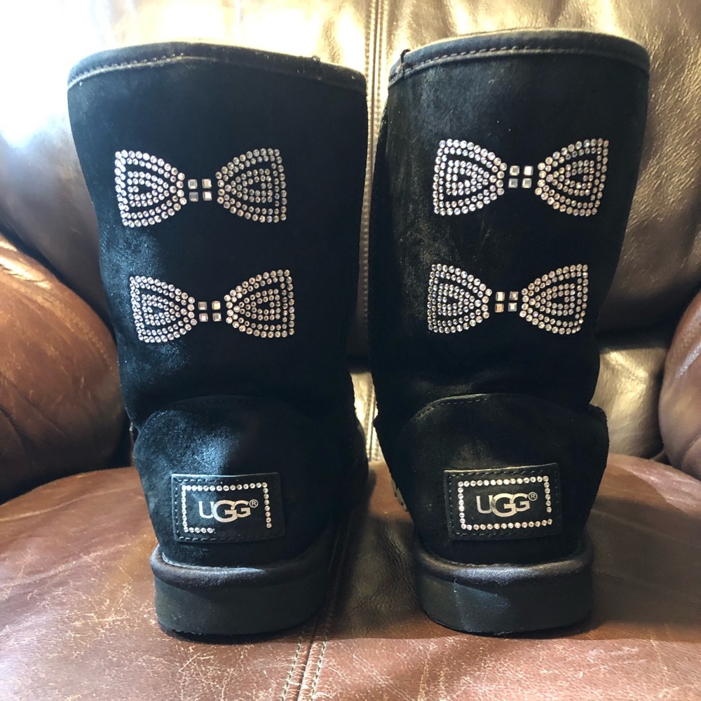 Authentic UGG Women's Classic Short Crystal Bow Boot Black